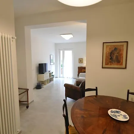 Con Giardino Da Tiziana Apartment Viareggio