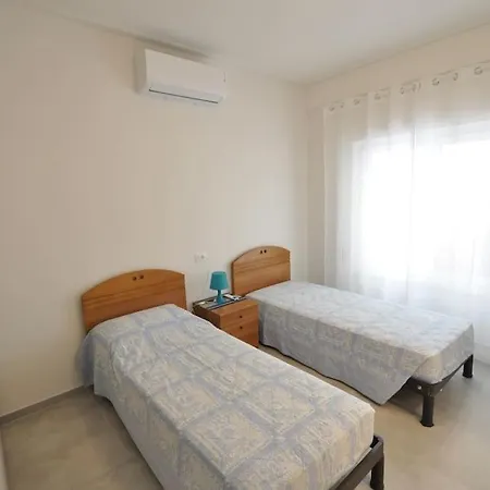 Con Giardino Da Tiziana Apartment *